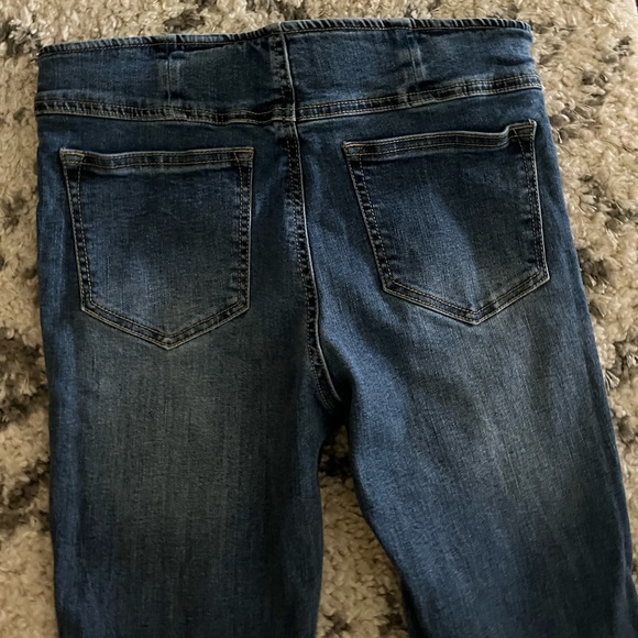 Chelsea & Violet Girls Pull On Stretch Denim Flare Jeans Size XL - Picture 2 of 4